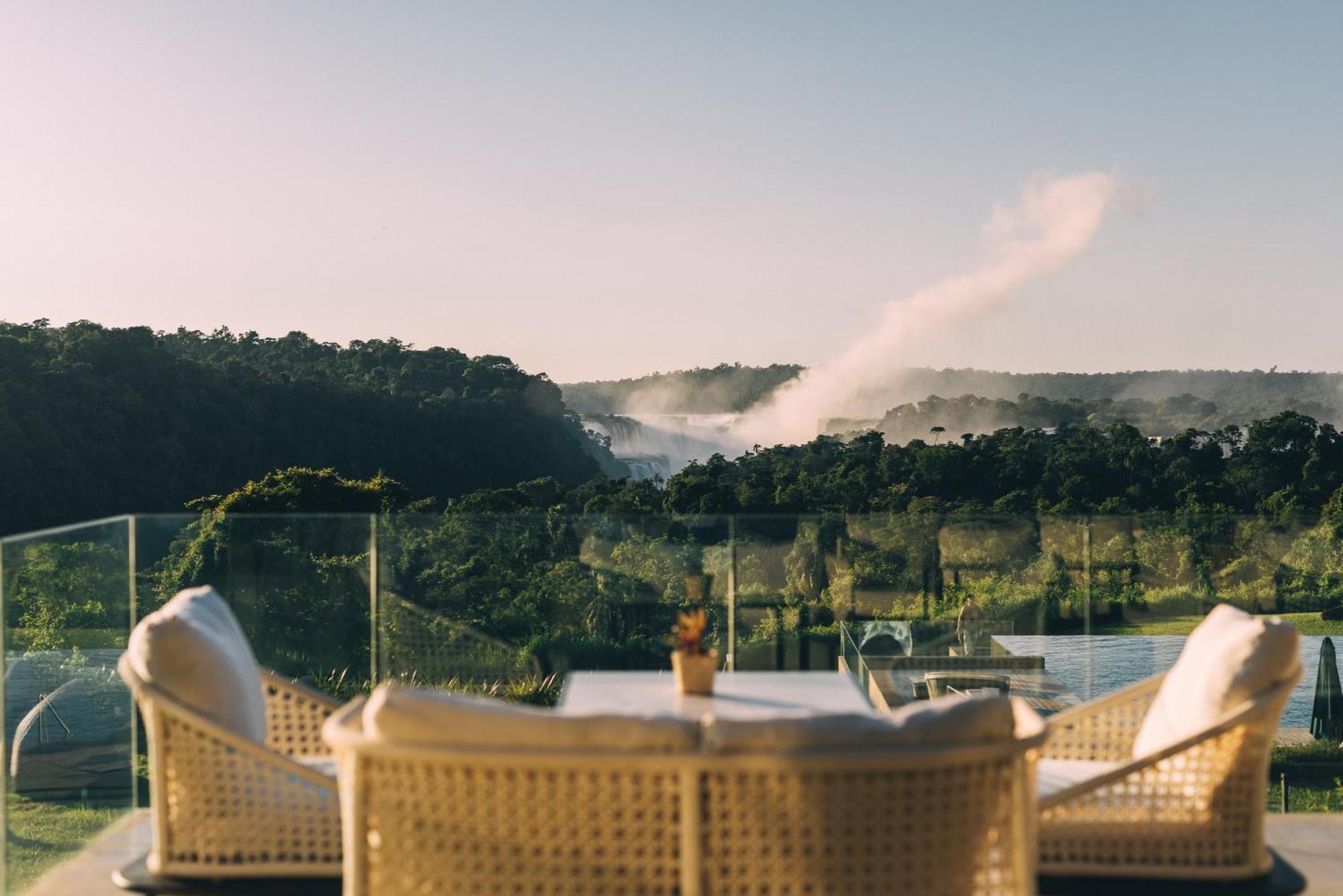 Gran Melia Iguazu Hotell Puerto Iguazú Eksteriør bilde View of the Victoria Falls from the Lookout Cafe